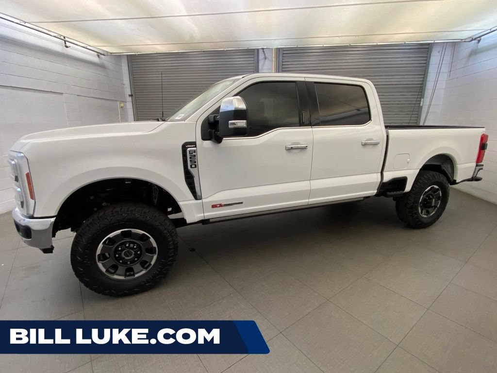Used 2023 Ford F250 Lariat w/ Lariat Ultimate Package AWD/4WD video 1