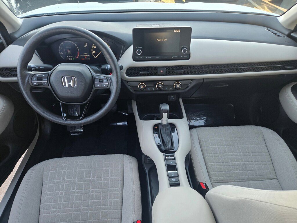 Certified 2025 Honda HR-V LX image 10