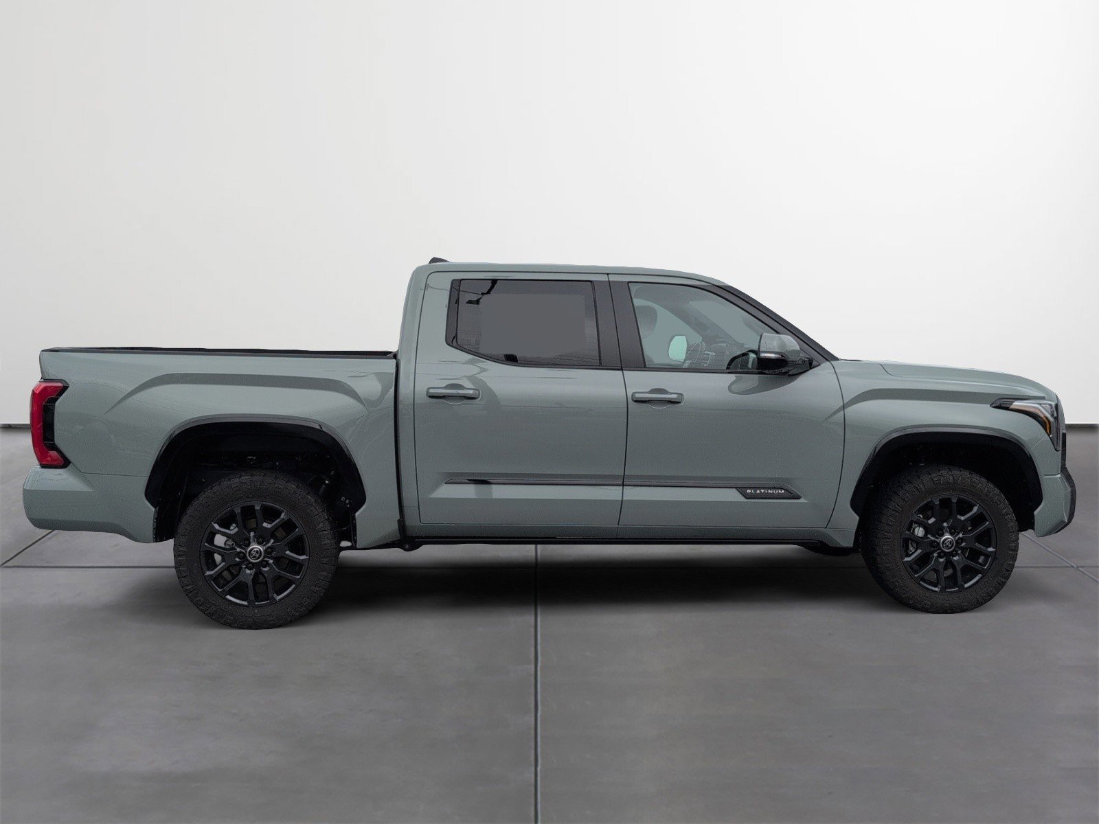 Used 2024 Toyota Tundra Platinum AWD/4WD image 6