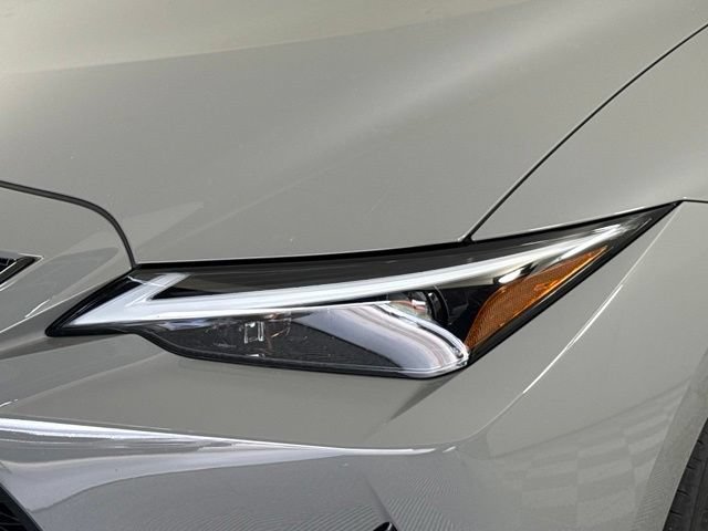 Used 2025 Lexus IS 350 F Sport w/ Accessory Package RWD image 13