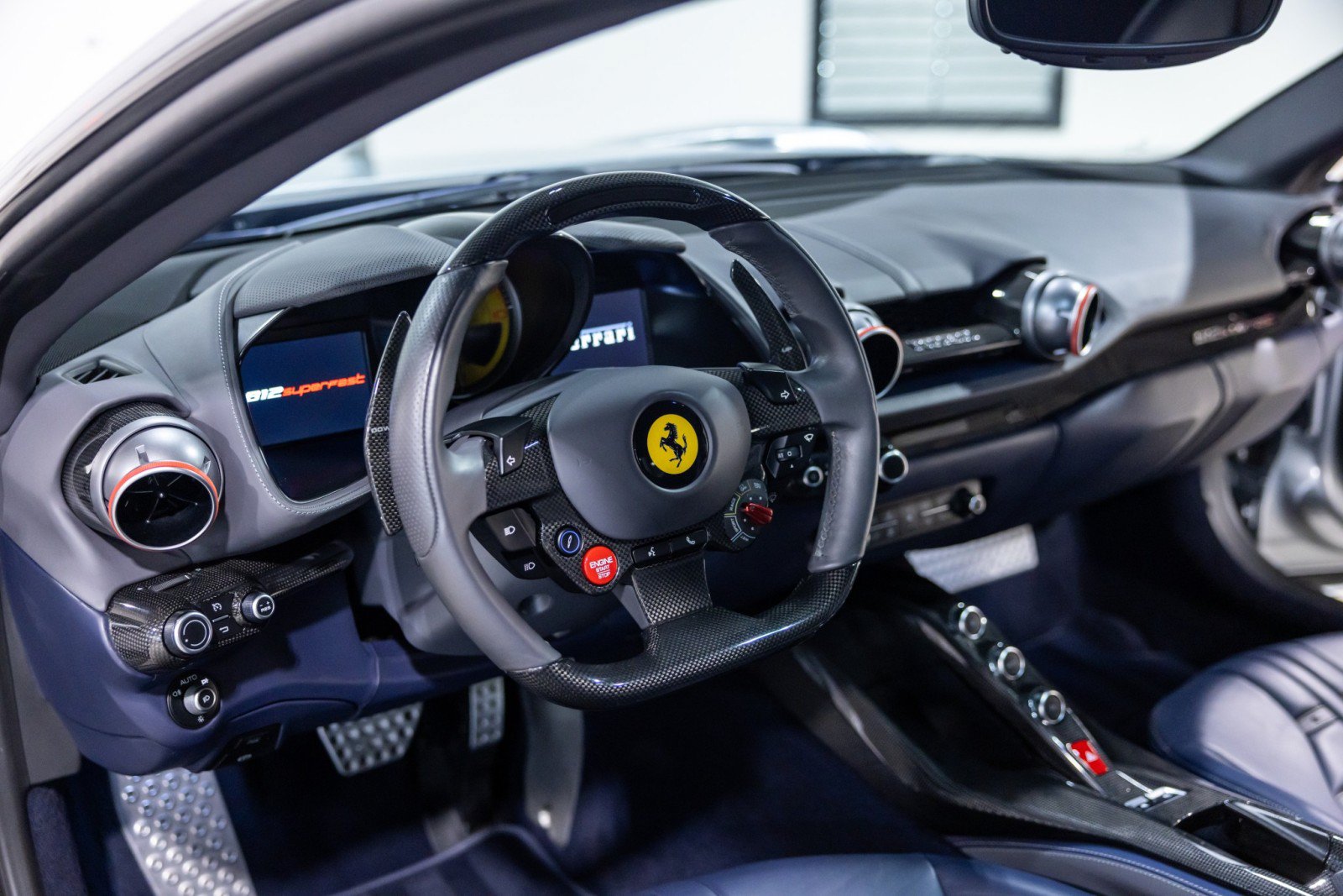 Used 2019 Ferrari 812 Superfast RWD image 37