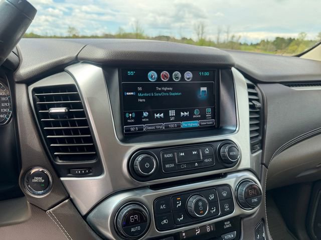 Used 2019 Chevrolet Suburban LT w/ Luxury Package AWD/4WD image 21