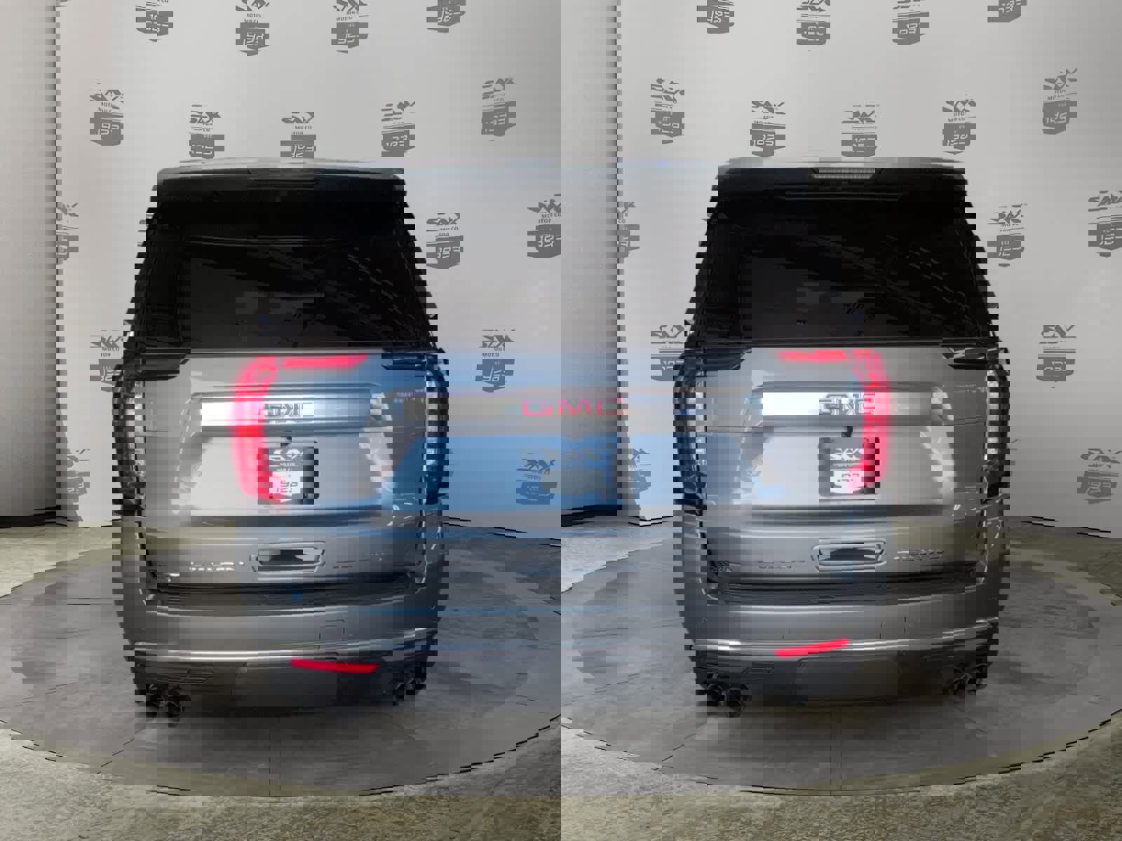 Used 2021 GMC Yukon Denali image 4