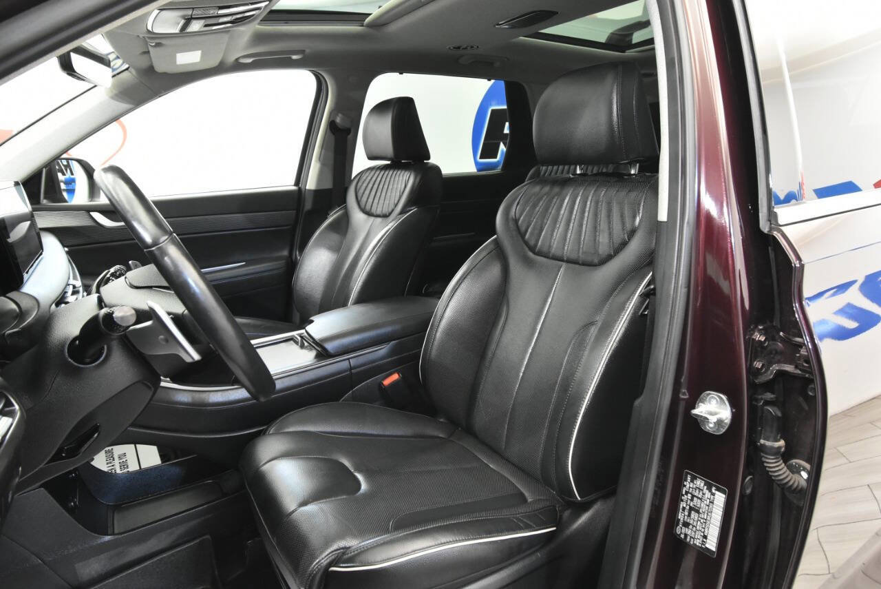 Used 2024 Hyundai Palisade Limited image 11