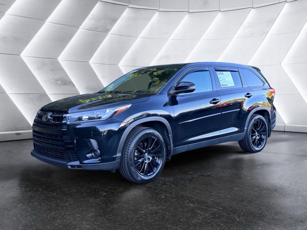 Used 2019 Toyota Highlander SE