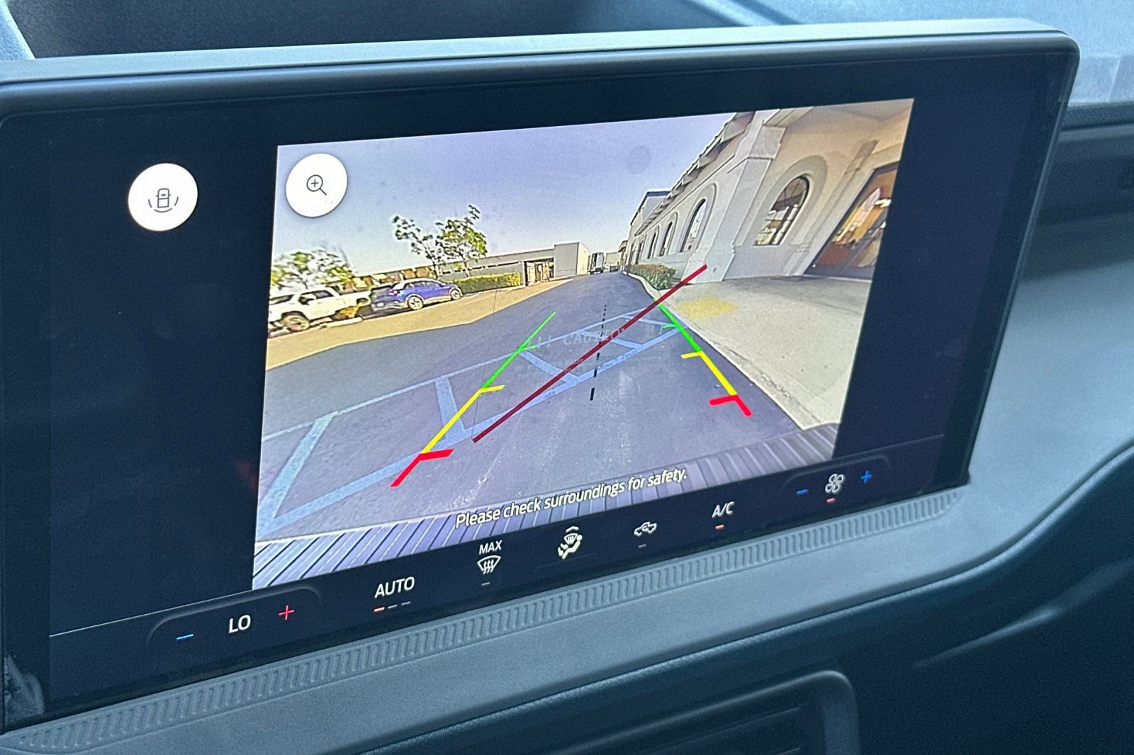 New 2025 Ford Maverick XL image 18