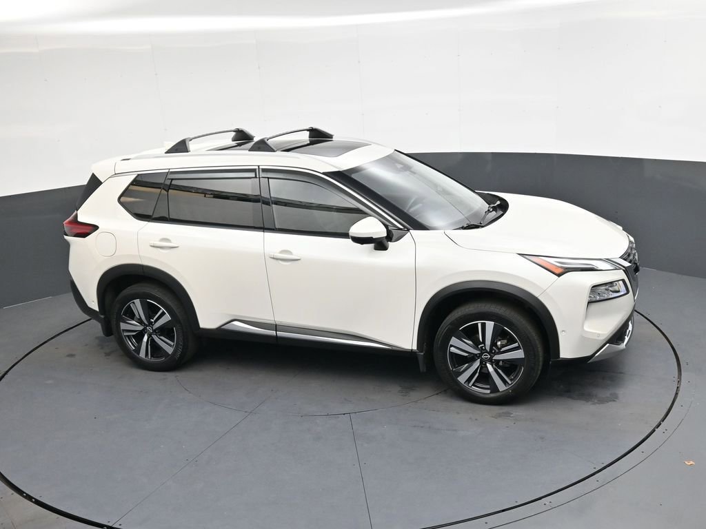 Used 2022 Nissan Rogue Platinum w/ Head-Up Display Package image 30