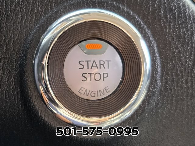 Used 2020 Nissan Pathfinder SV FWD image 25