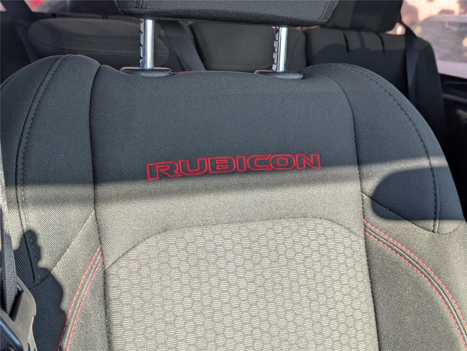 Used 2018 Jeep Wrangler Unlimited Rubicon image 17