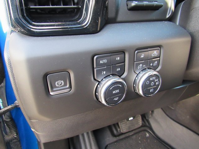 Used 2023 GMC Sierra 1500 AT4 w/ AT4 Premium Package image 13
