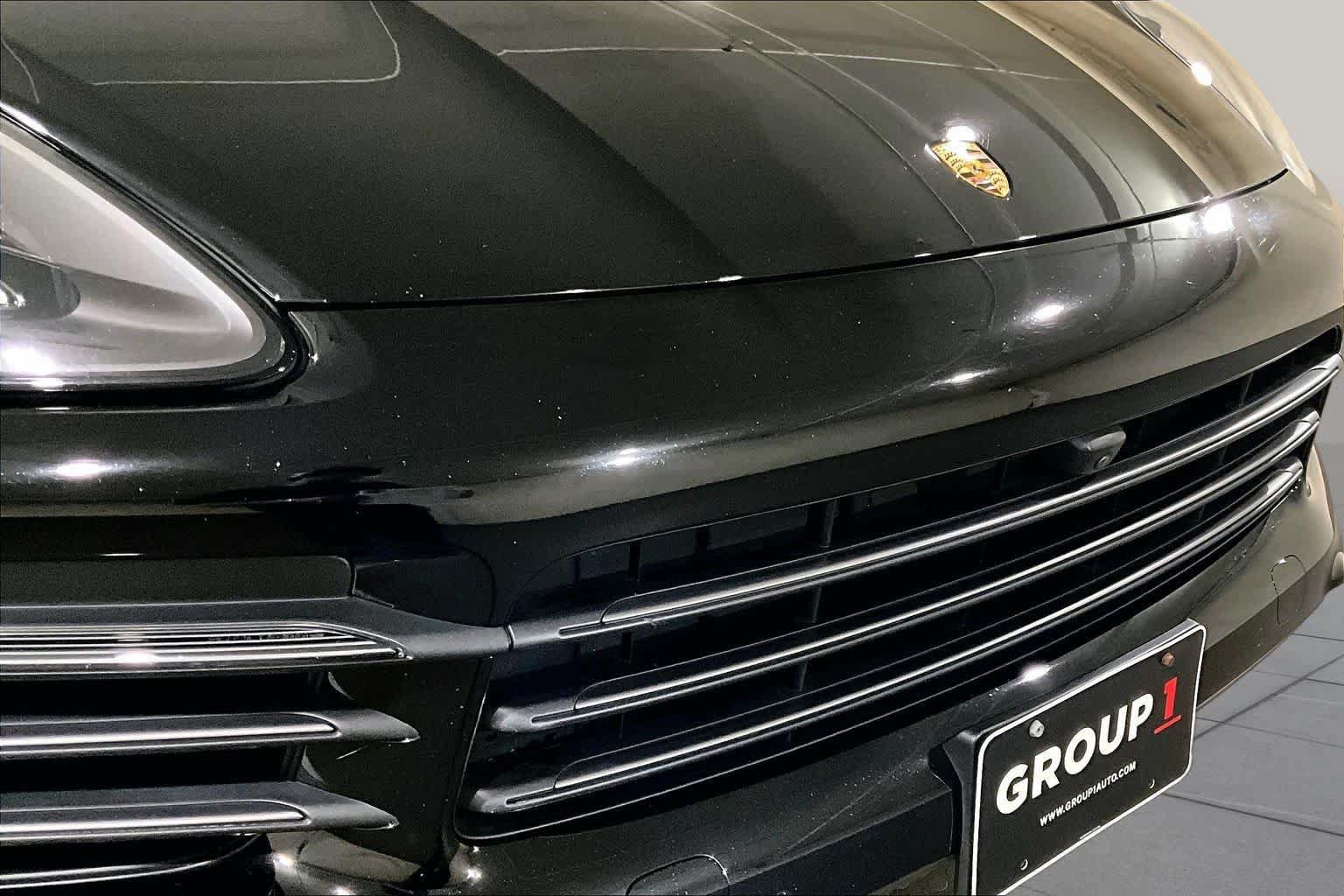 Used 2023 Porsche Cayenne S Platinum AWD/4WD image 31