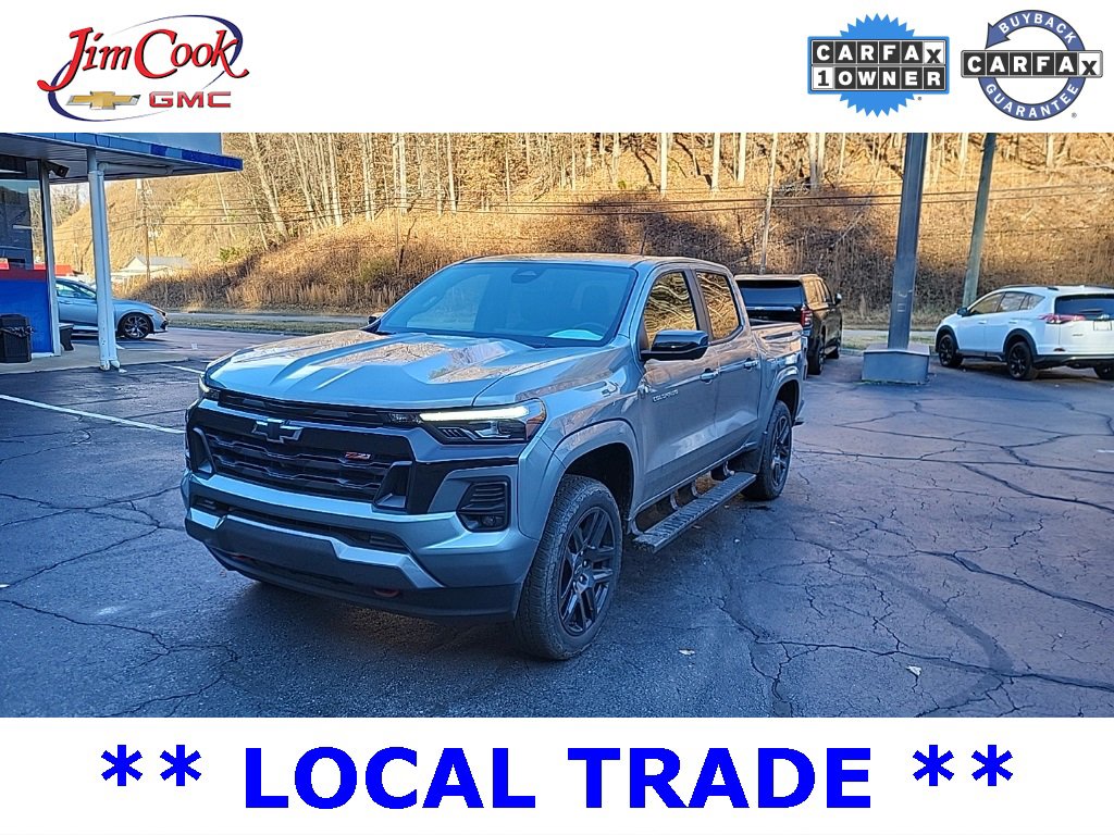 Used 2025 Chevrolet Colorado Z71 w/ Technology Package image 2