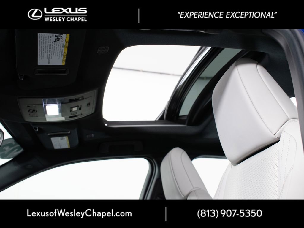 Used 2025 Lexus UX 300h FWD image 40