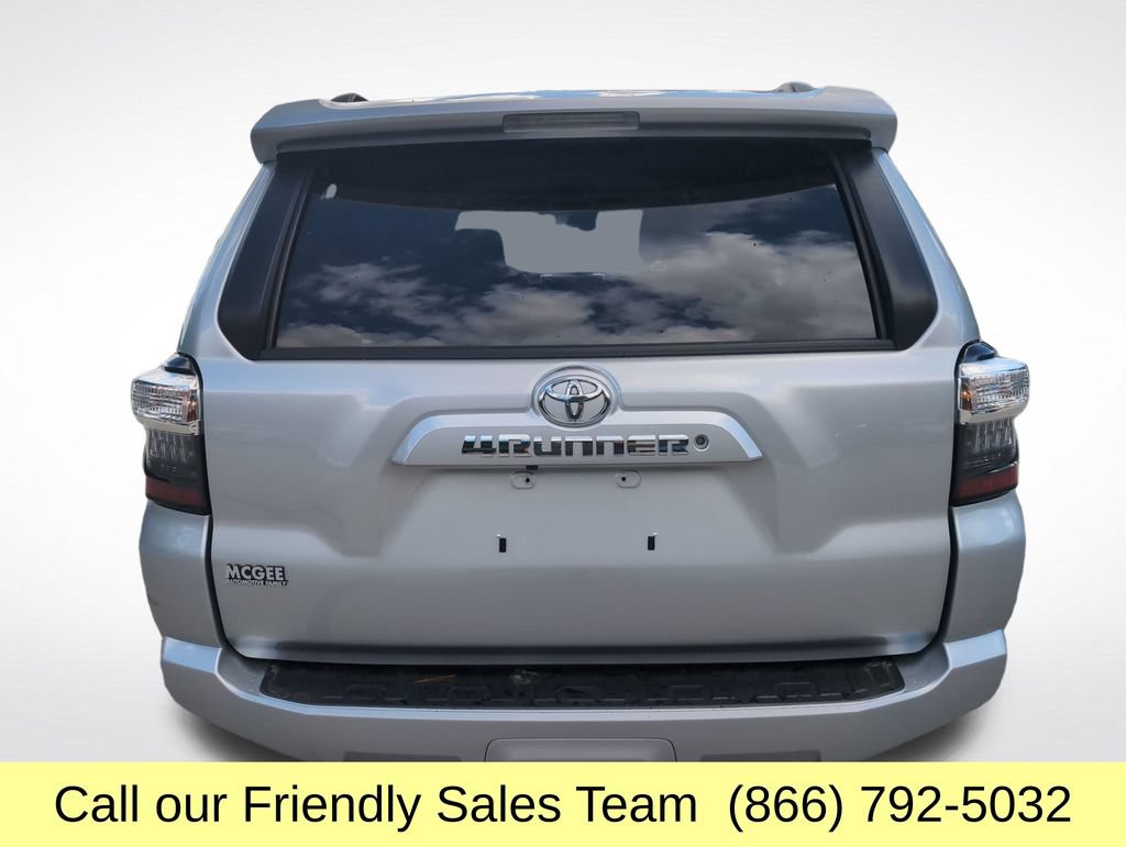 Certified 2021 Toyota 4Runner SR5 AWD/4WD image 5