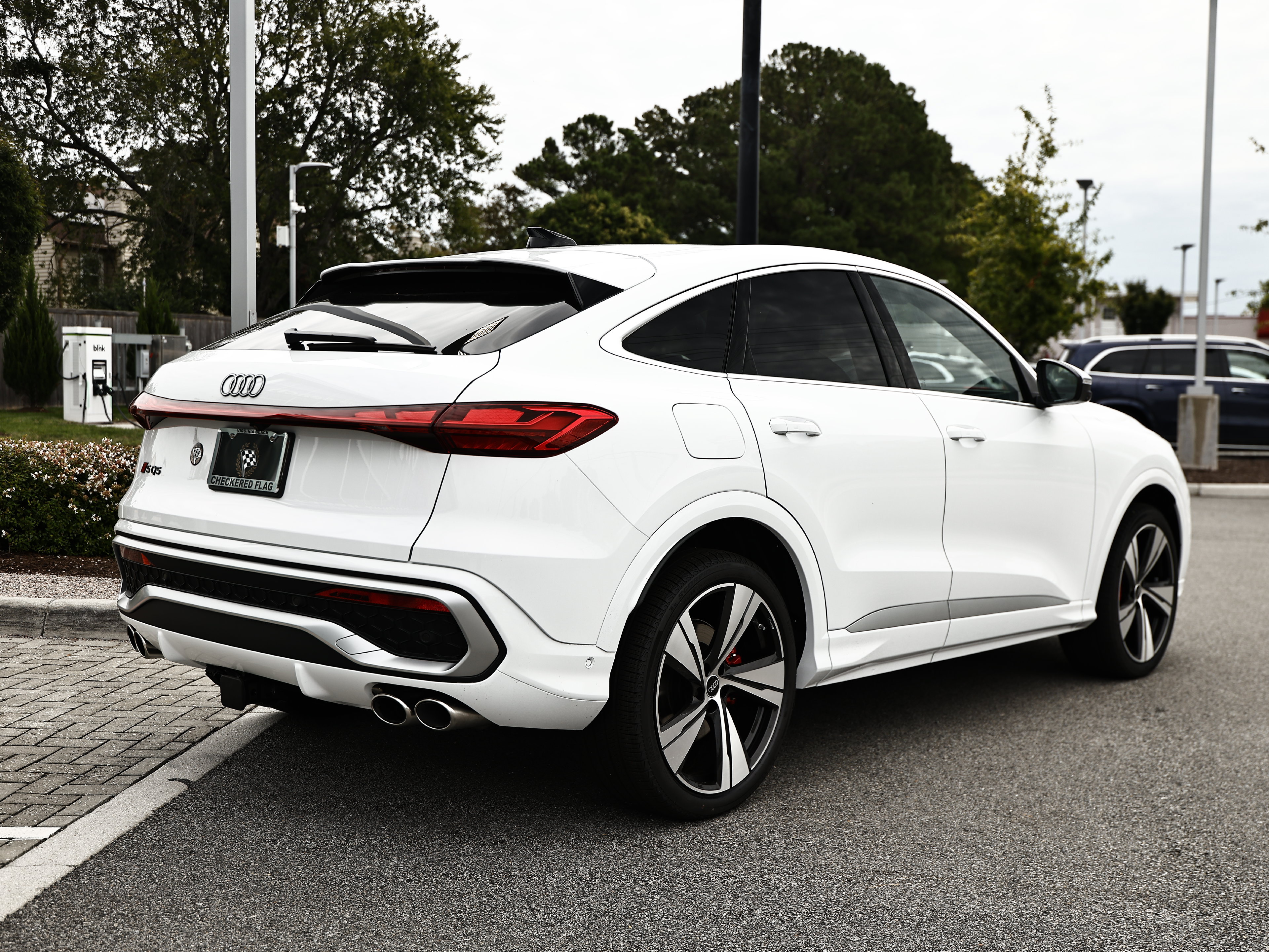 New 2026 Audi SQ5 Prestige AWD/4WD image 7