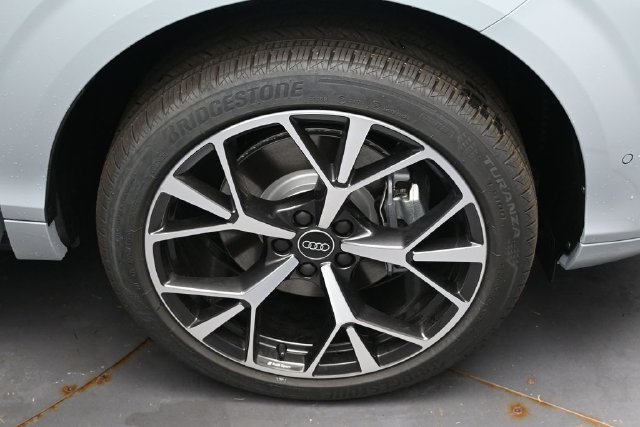 New 2026 Audi Q3 quattro 2.0T AWD/4WD image 10
