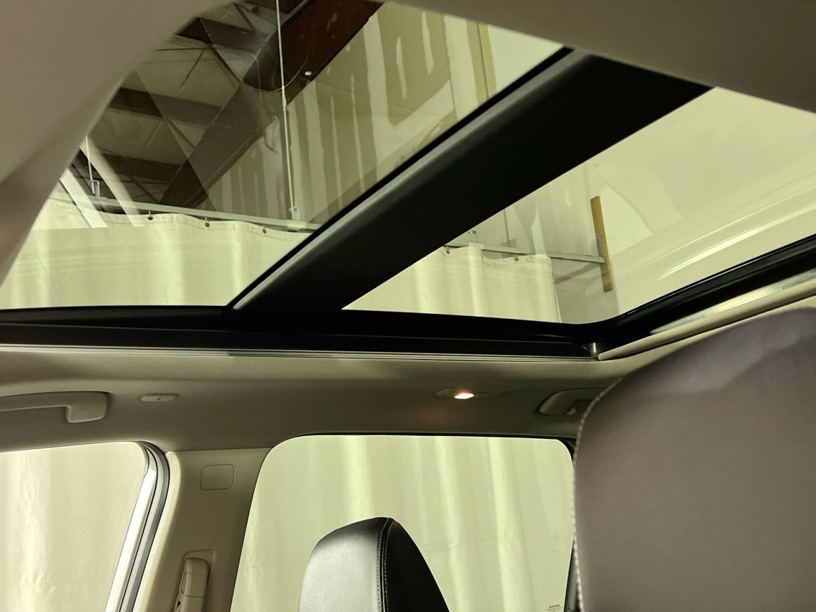 Used 2023 Nissan Rogue SL image 24