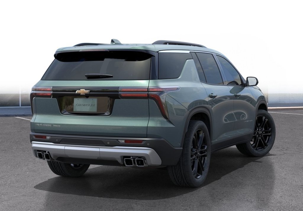 New 2027 Chevrolet Traverse LT w/ LPO, Floor Liner Package AWD/4WD image 4