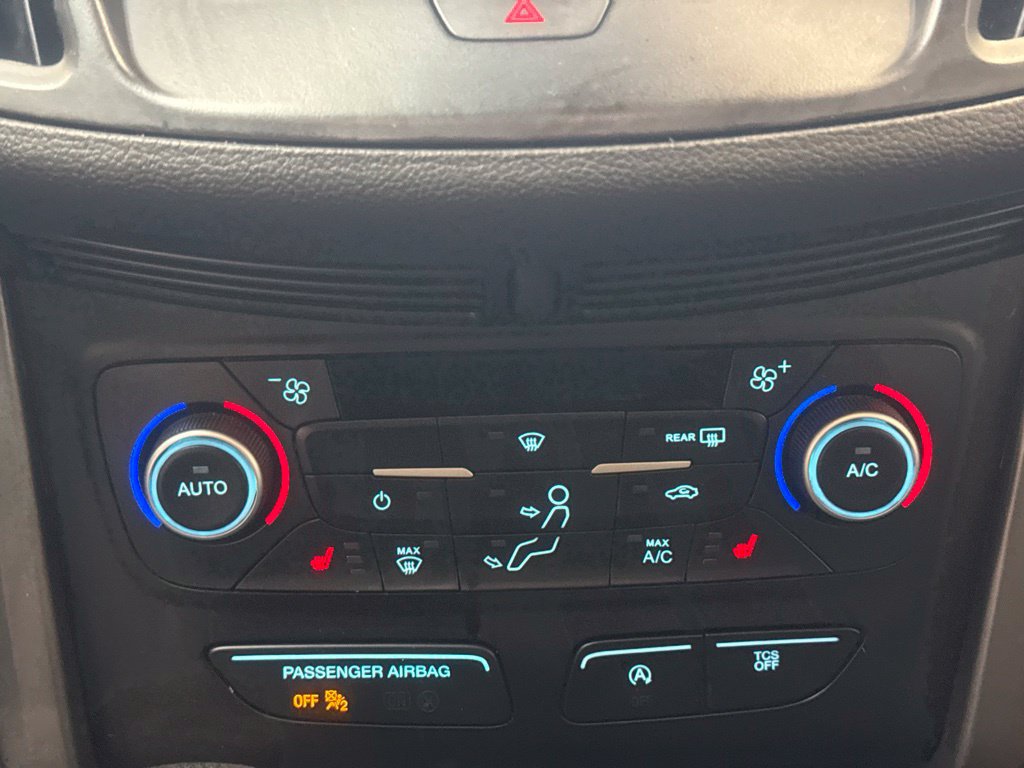 Used 2019 Ford Escape SE FWD image 15