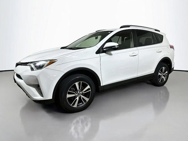 Used 2018 Toyota RAV4 XLE w/ Plus Extra Value Package AWD/4WD image 3