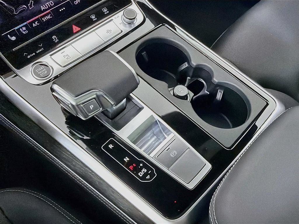 New 2026 Audi Q8 Premium Plus AWD/4WD image 17