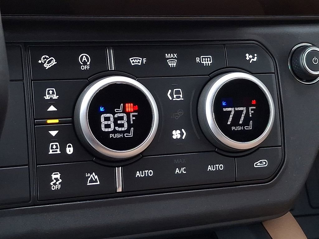 New 2026 Land Rover Defender 110 X-Dynamic SE image 14