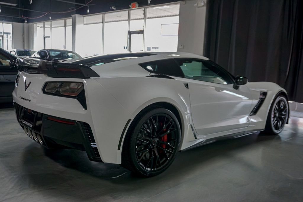Used 2017 Chevrolet Corvette Z06 w/ Z07 Performance Package image 35