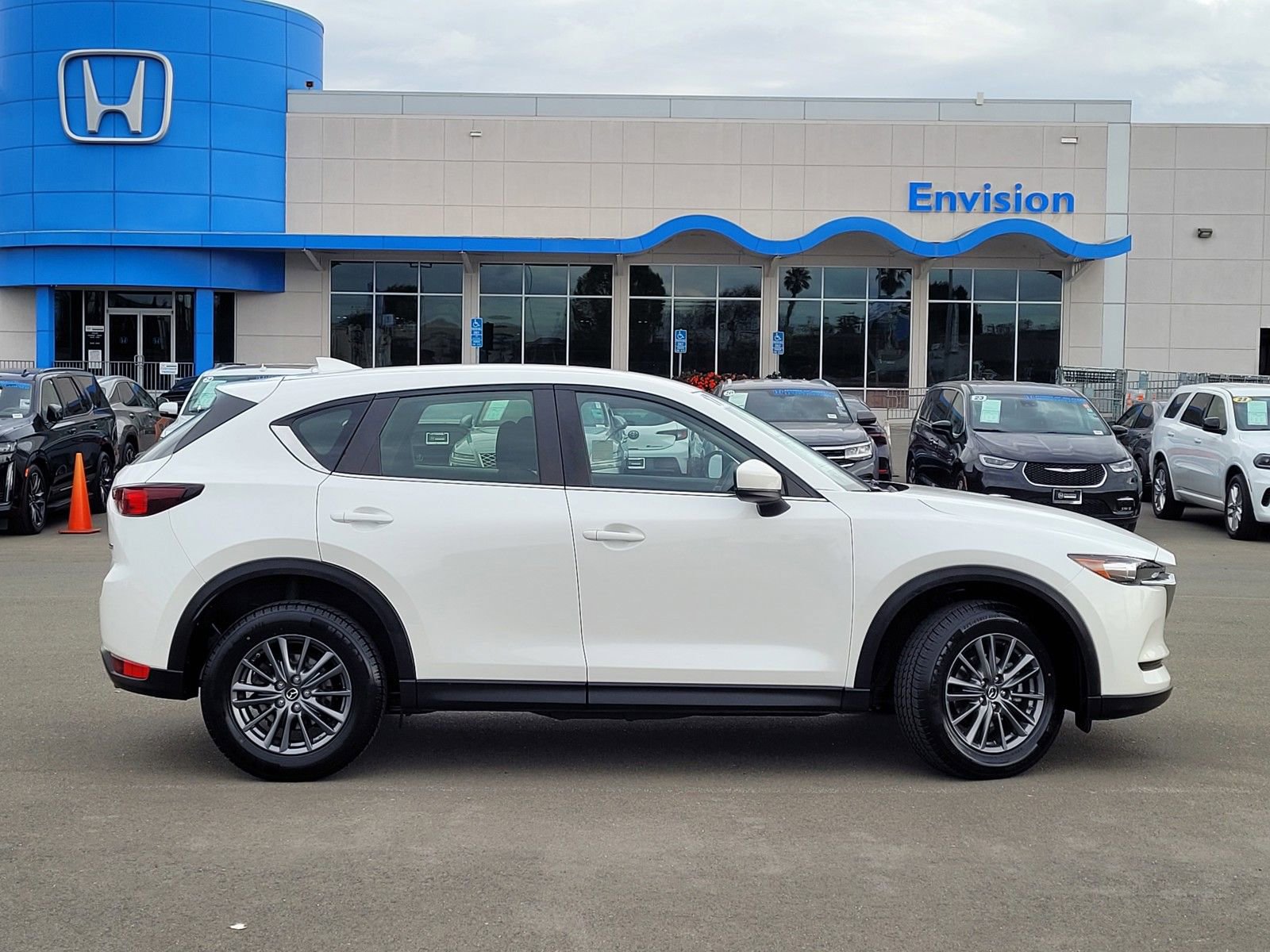 Used 2017 MAZDA CX-5 Sport image 4