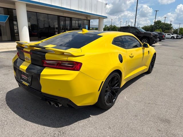 Used 2018 Chevrolet Camaro SS RWD image 4