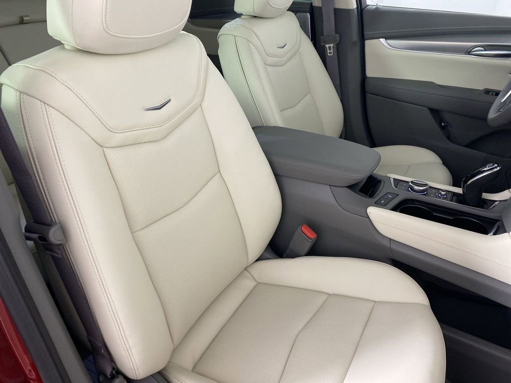 New 2025 Cadillac XT5 Premium Luxury image 29
