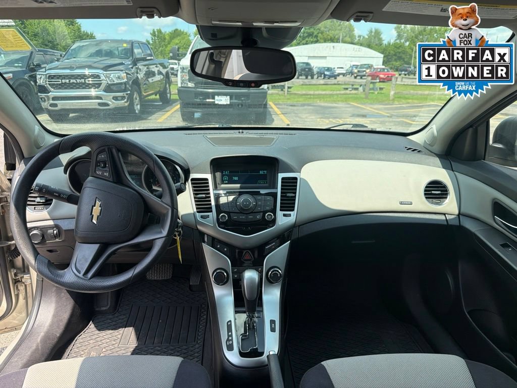 Used 2014 Chevrolet Cruze LS FWD image 27