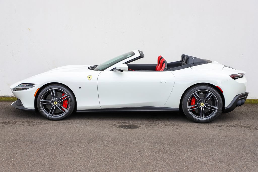 Certified 2026 Ferrari Roma Spider RWD image 11
