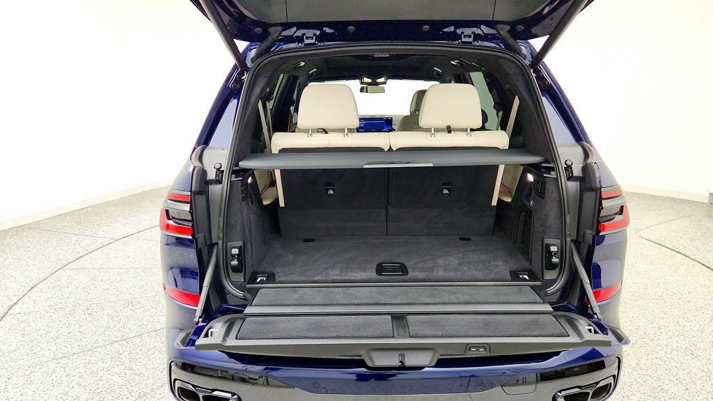 Used 2024 BMW X7 M60i w/ Executive Package AWD/4WD image 22