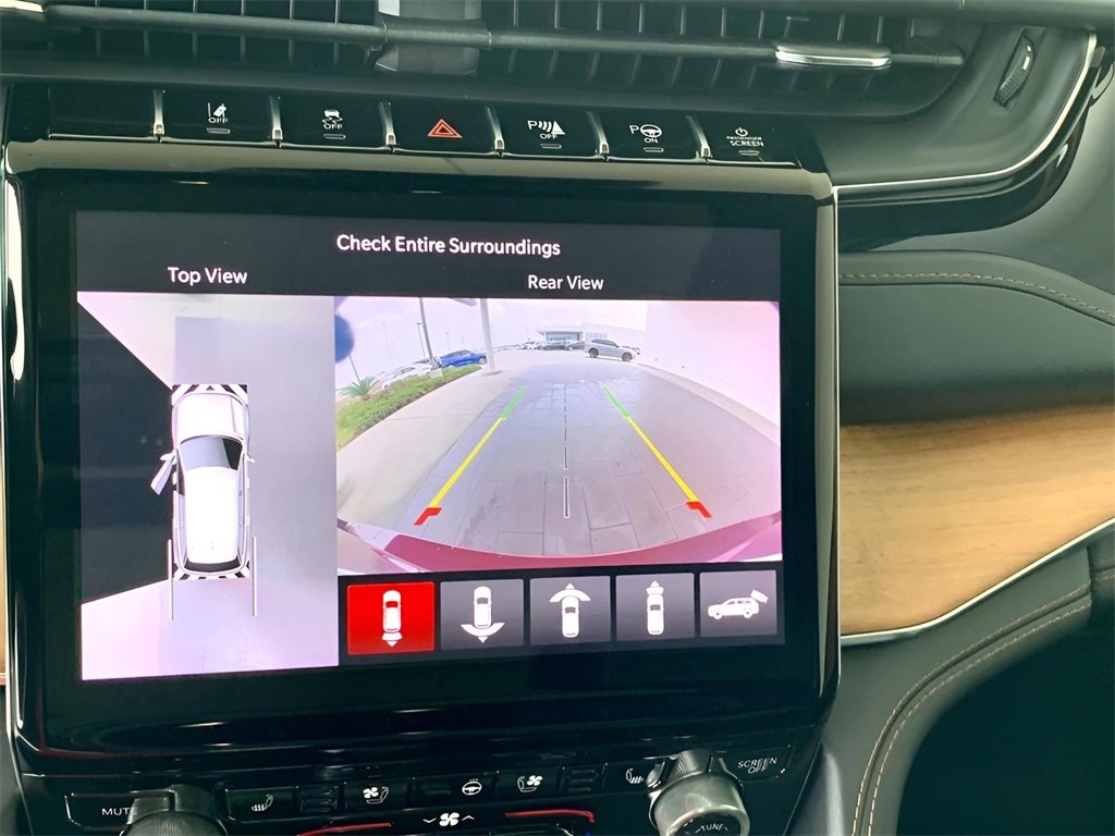 Used 2023 Jeep Grand Cherokee L Summit image 40