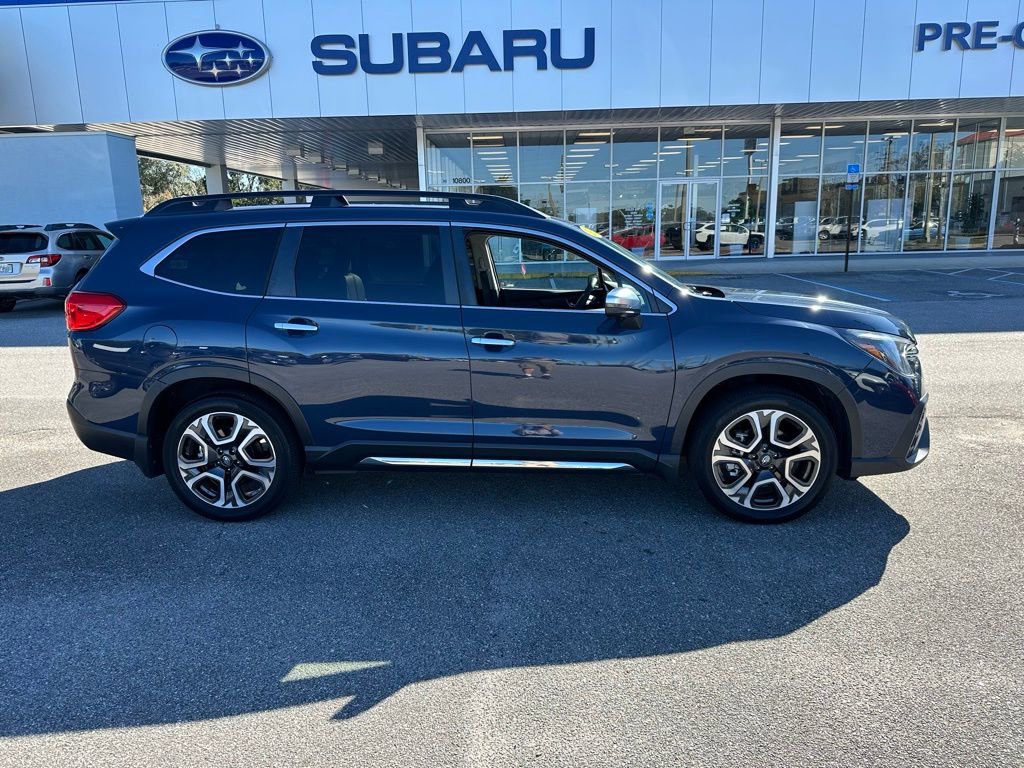 Used 2023 Subaru Ascent Touring image 2