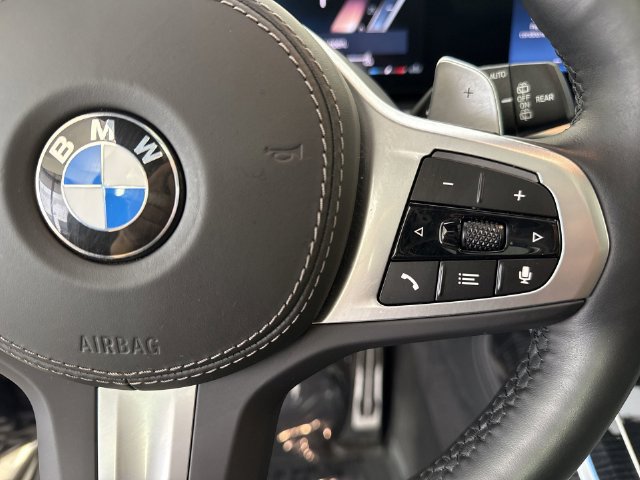 Used 2026 BMW X7 xDrive40i w/ M Sport Package AWD/4WD image 14