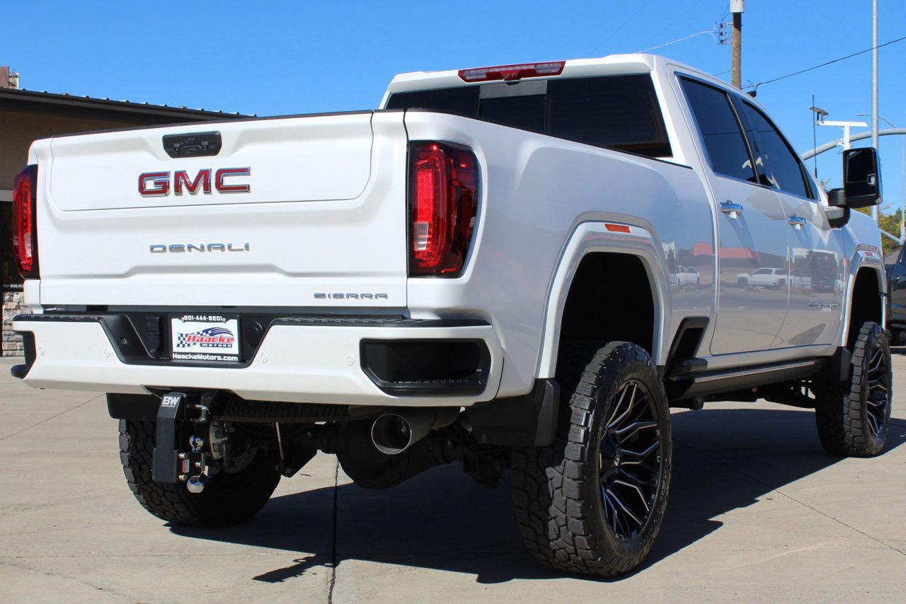 Used 2022 GMC Sierra 3500 Denali w/ Denali Ultimate Package image 23
