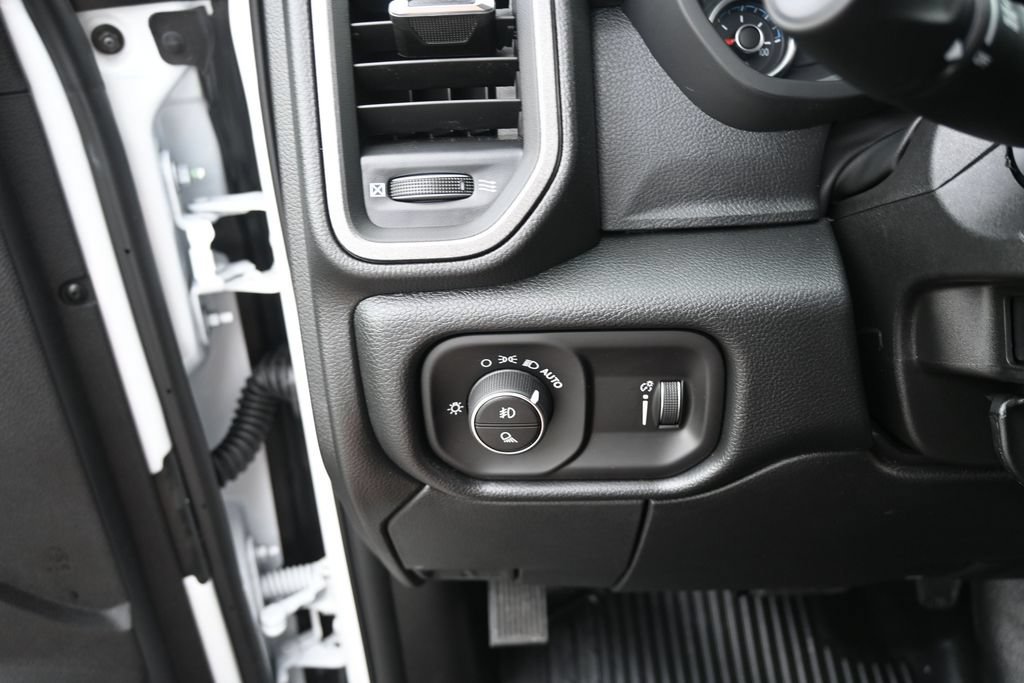 New 2026 RAM 3500 Tradesman AWD/4WD image 33