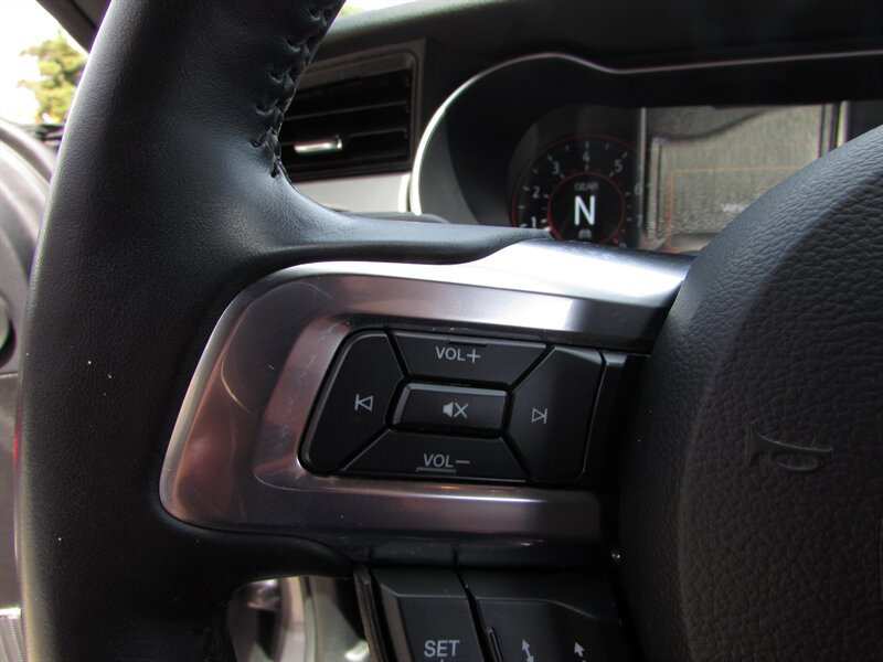 Used 2022 Ford Mustang GT Premium w/ Equipment Group 401A RWD image 17