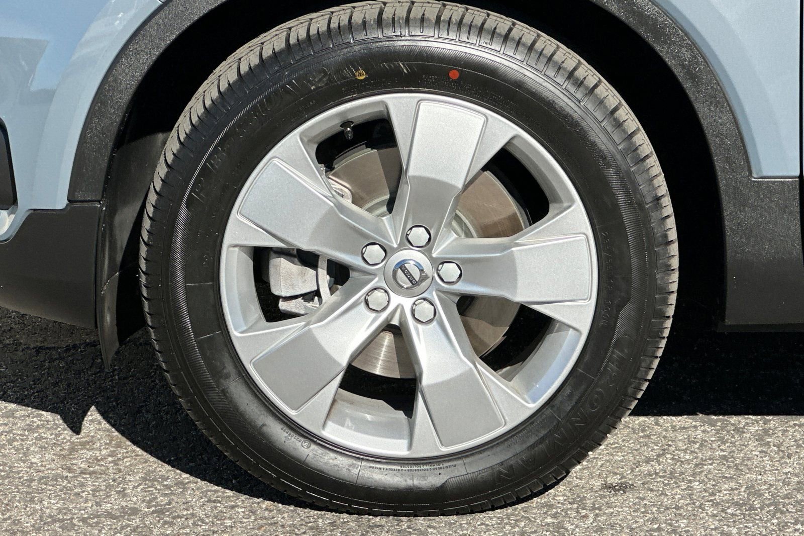 Used 2021 Volvo XC40 T5 Momentum w/ Premium Package image 37