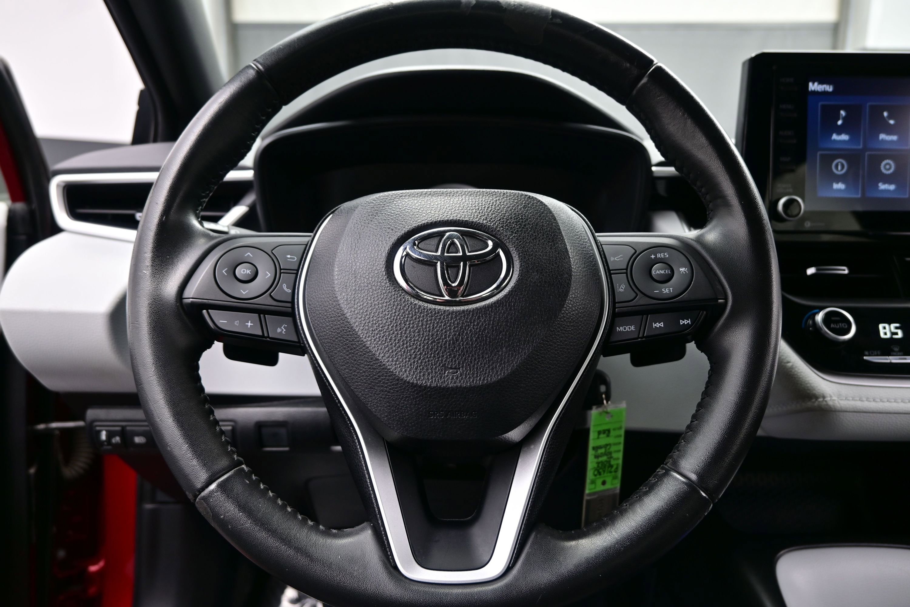 Used 2022 Toyota Corolla SE w/ Carpet Mat Package (TMS) FWD image 21