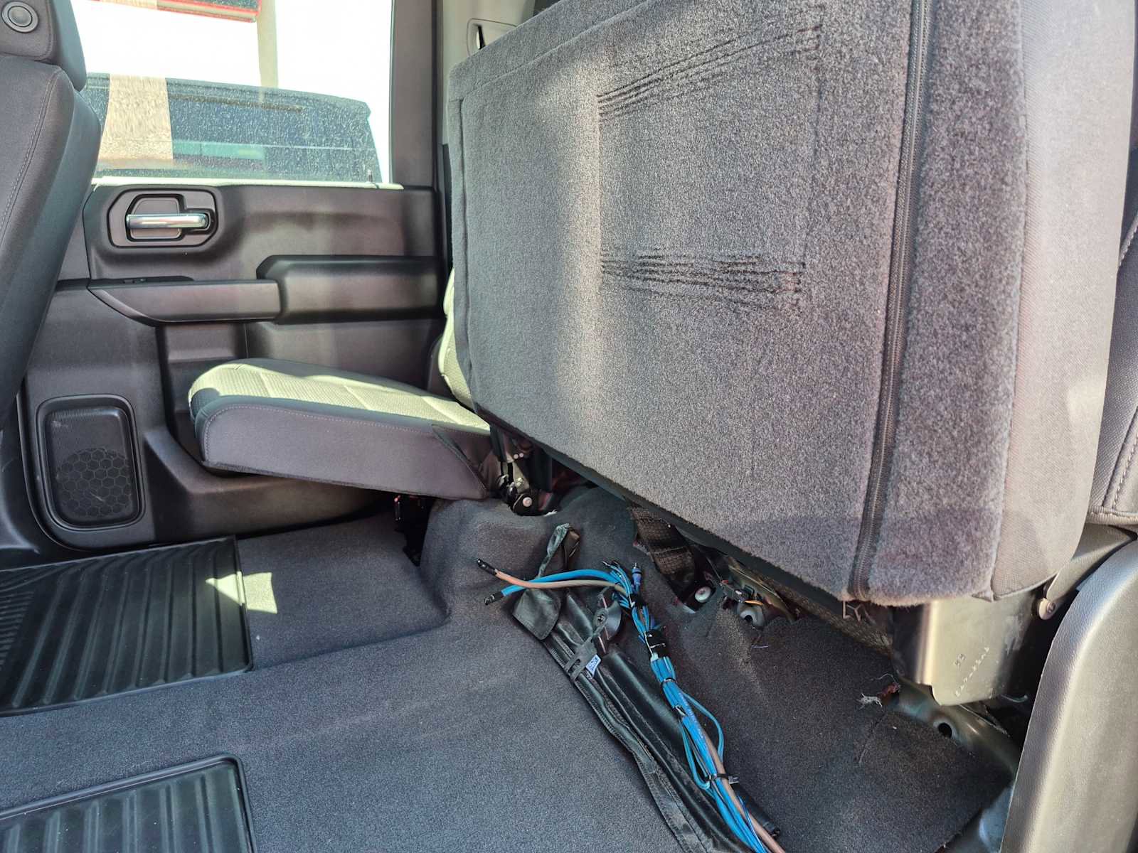 Used 2024 Chevrolet Silverado 2500 Custom image 23