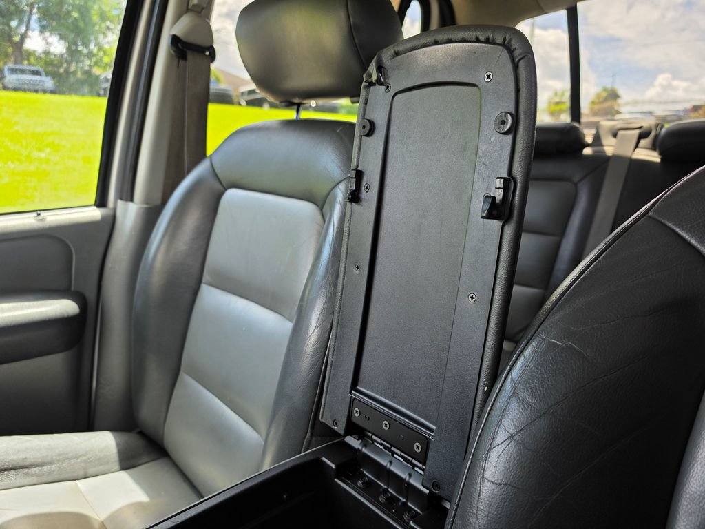 Used 2003 Ford Explorer Sport Trac XLS RWD image 29