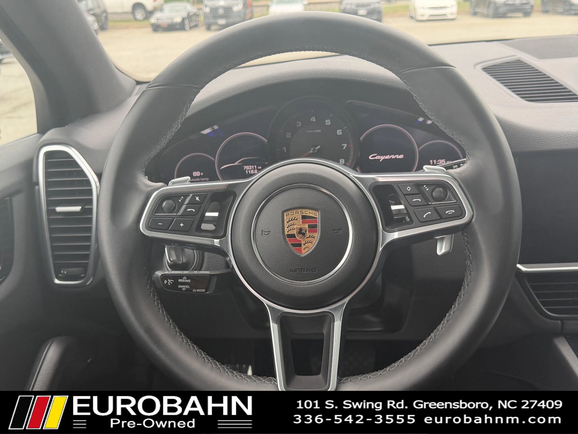 Used 2019 Porsche Cayenne AWD/4WD image 12