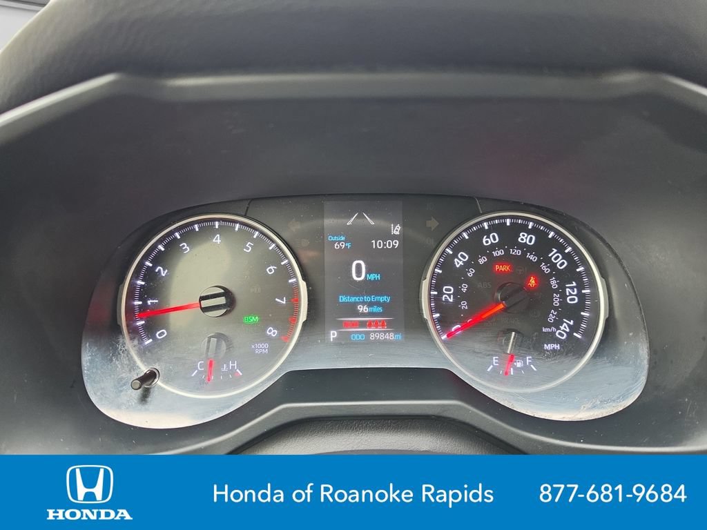 Used 2019 Toyota RAV4 XLE Premium FWD image 14