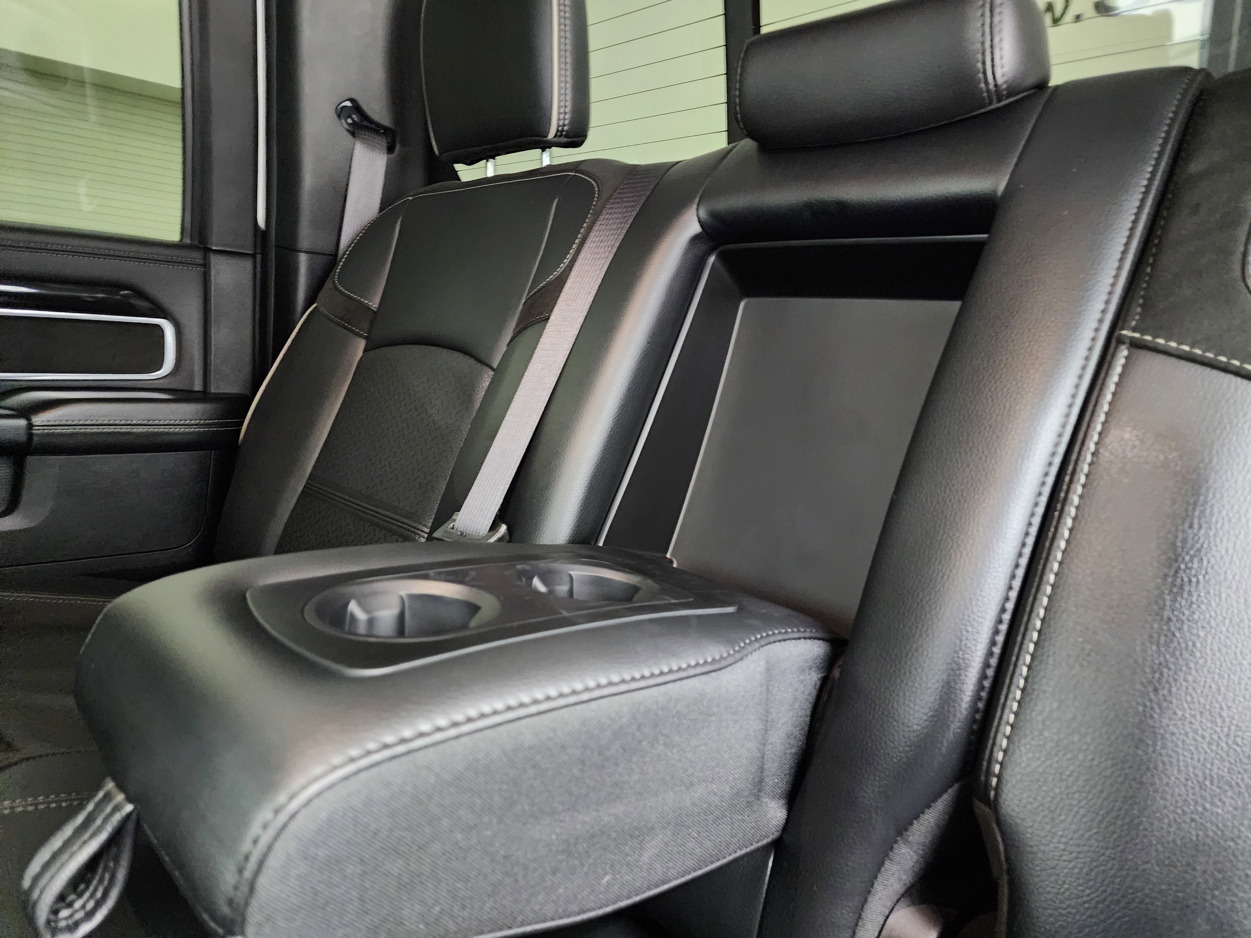 Used 2021 RAM 3500 Laramie w/ Night Edition image 38