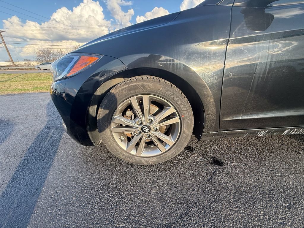 Used 2017 Hyundai Elantra Value Edition image 10