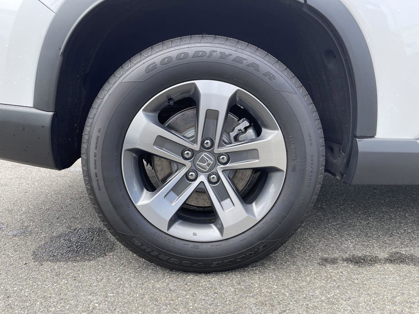 Used 2025 Honda Pilot EX-L image 24