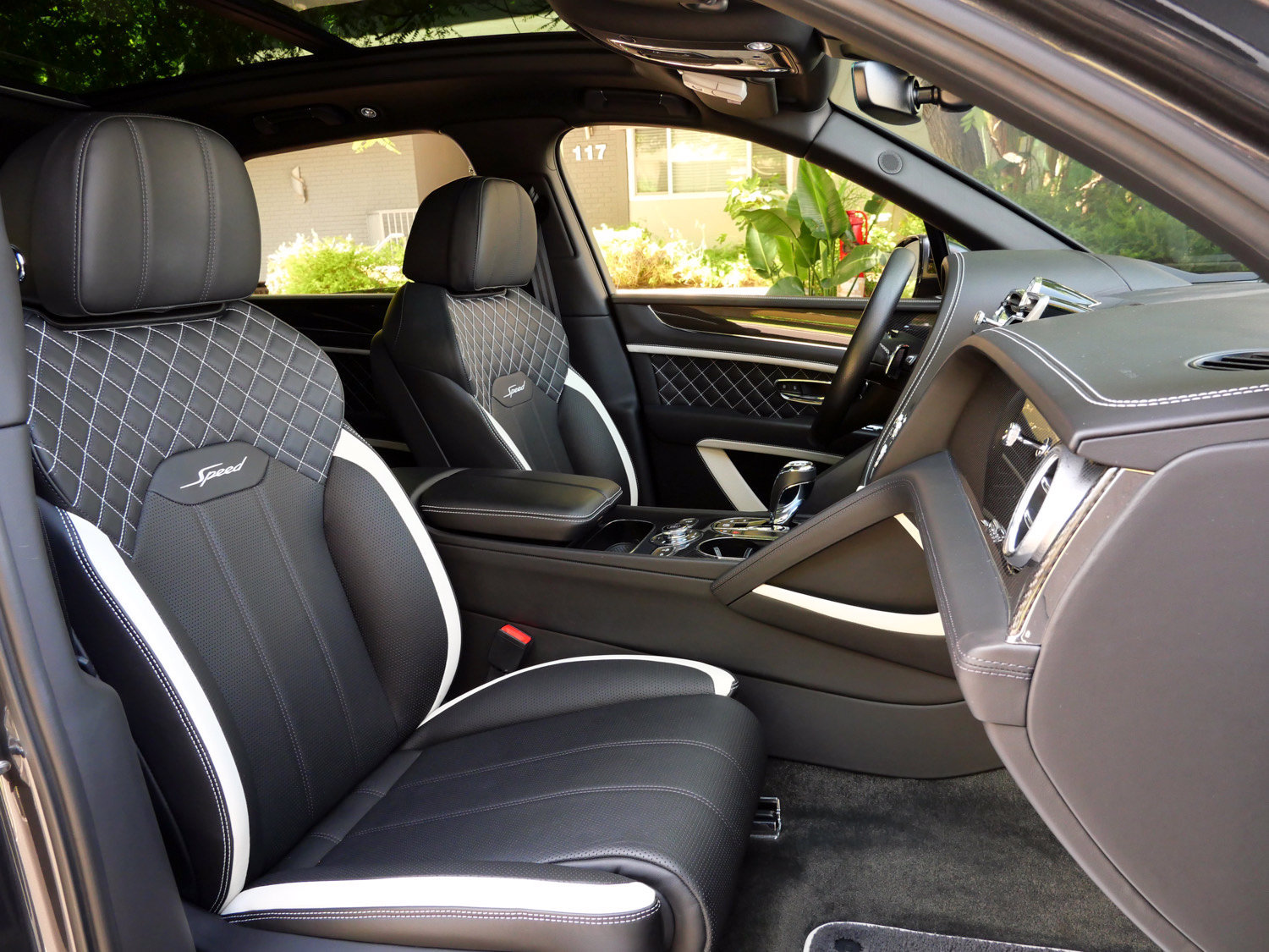 Used 2022 Bentley Bentayga Speed AWD/4WD image 27