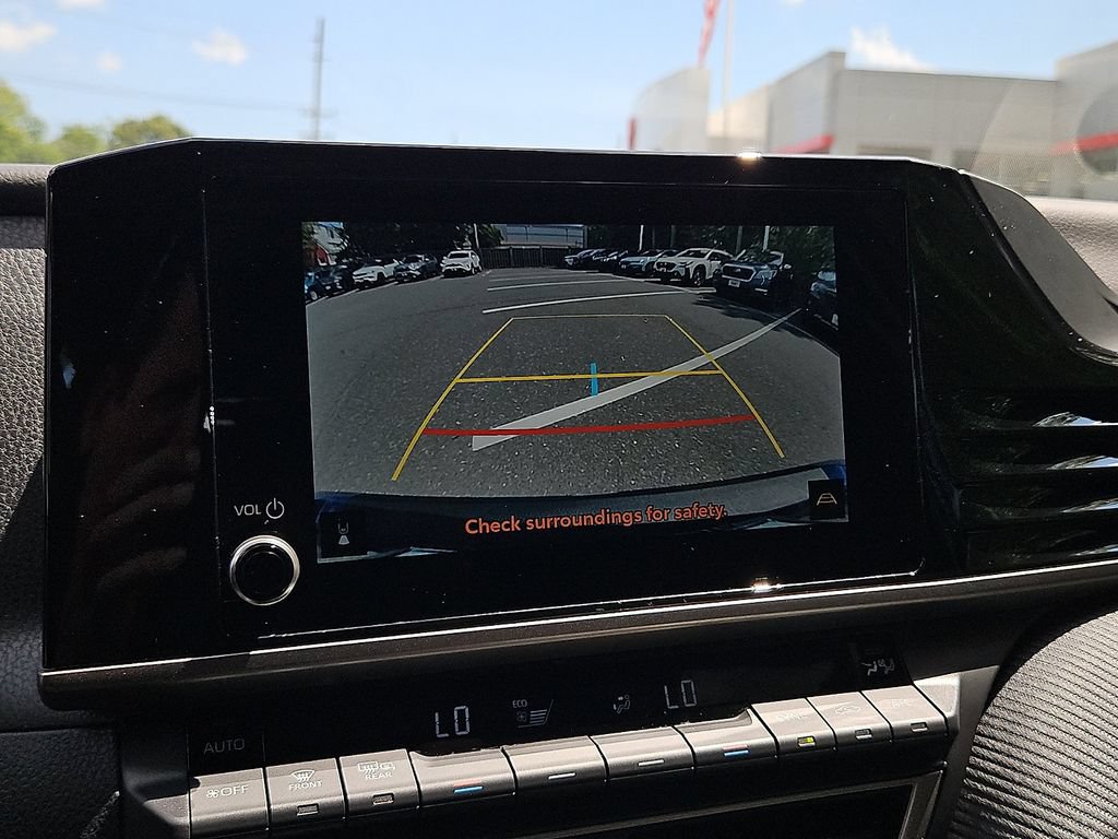 Used 2025 Toyota Camry SE AWD/4WD image 17